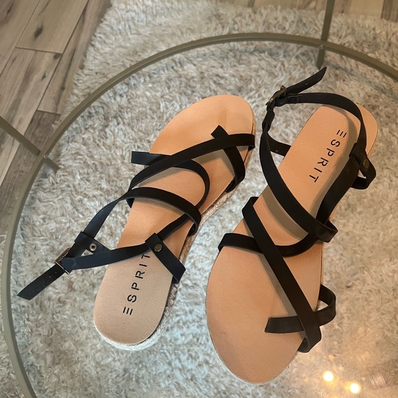 Women’s black sandals, strapy, woven platform - Picture 8 of 8